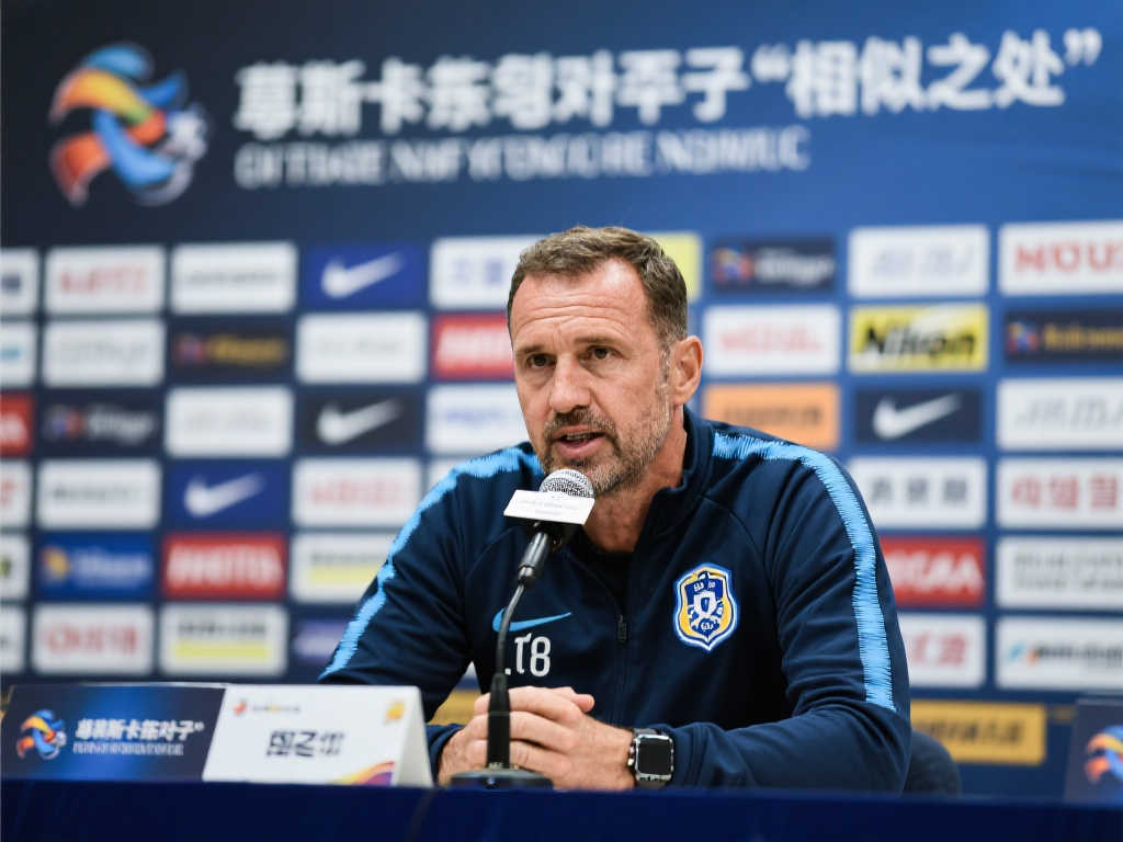 穆斯卡特:明日对阵蔚山盼保持稳定,双方风格颇有相似之处 穆斯卡特:明日对阵蔚山盼保持稳定,双方风格颇有相似之处